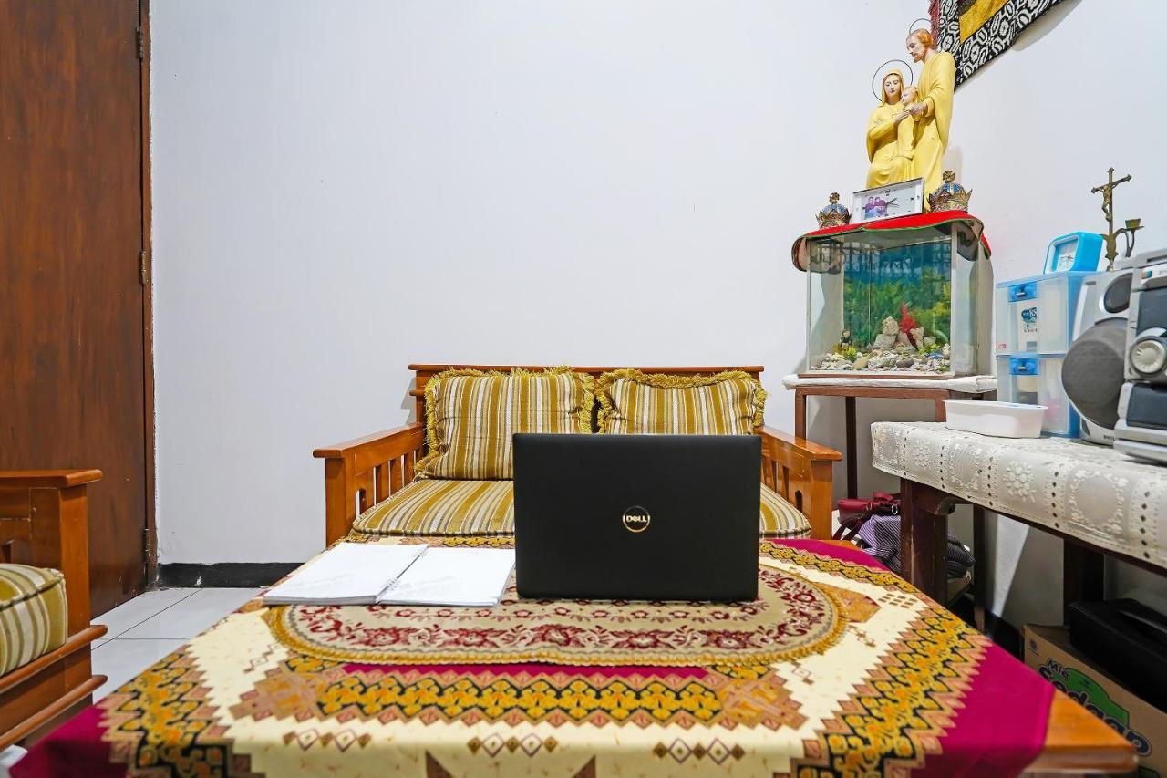 Spot On 91723 Sony Homestay Syariah Sukabumi Exterior foto